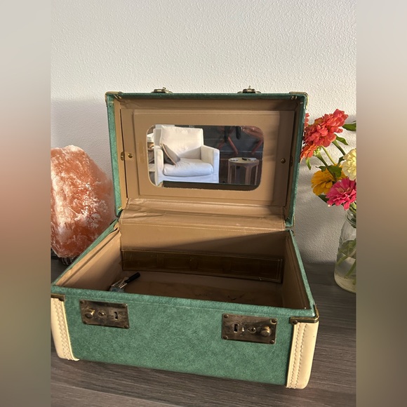 Vintage 1950s Marbled Green Train Case - Picture 4 of 7